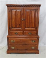 Link Taylor Pine Chest on Chest