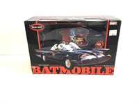 Polar Lights Batmobile w/Figures