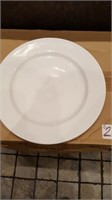 new in box Luzerne dinner plates 10.5"