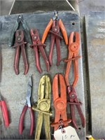 10 - Hose Clamping Pliers