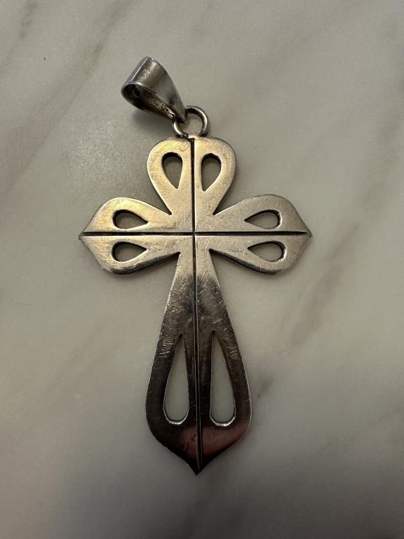 LARGE STERLING SILVER CROSS PENDANT