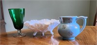 Mixed lot. 3 Footed Milkglass Candy Dish