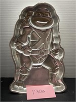 Wilton TMNT Michael Angelo cake pan