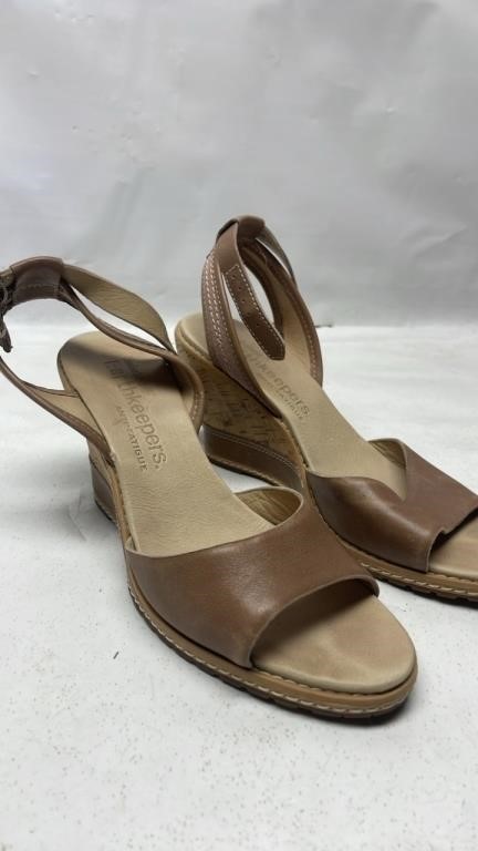 Timberland Leather Upper Beige Wedge Sandals 7.5