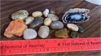 Geode & Polished Rocks / Stones