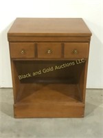 20.5" wide wooden nightstand / side table