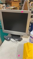 17" computer monitor with mouse