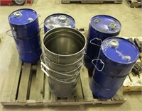 (4) 7 Gallon Cans & (4) 5 Gallon Buckets