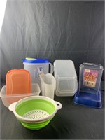 Assortment of plastic ware for