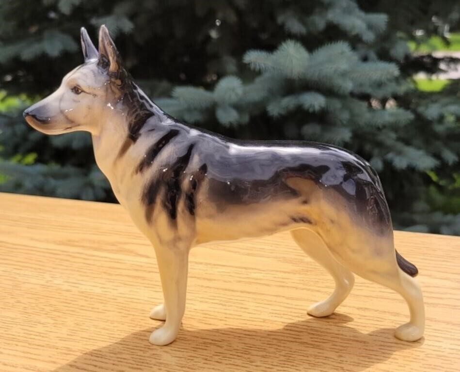 Beswick German Sheppard 5.5 x 6.5"