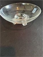 STEUBEN CRYSTAL 3 FOOTED BOWL - 8"