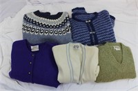 Vintage Ladies Medium Sweater Weather Lot