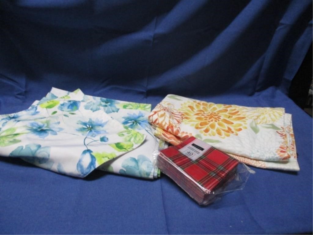 table covers lot