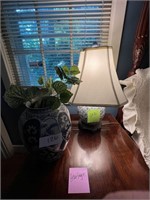 TABLE SIDE LAMP AND VASE