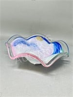 art glass dish w/ color swirl & label - 8"