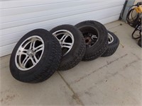 4-Jeep tires and wheels 235/65 R17 Very good