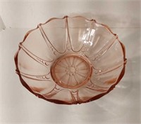 Vintage Oyster& Pearl Pink Glass Fruir Bowl U16A