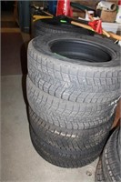4 Bridgestone Blizzak P255/65 R18 Snow Tires