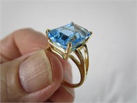 10K Gold Vintage Aquamarine Ring