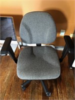 Fabric fully adjustable desk chair