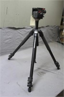 Manfrotto Camera Tri-Pod, Extends to 6ft