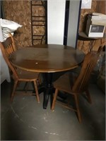 Drop Leaf Table 42x30 With 2 Chairs