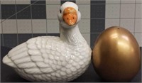 Magnetic Salt and pepper shakers goose/golden egg