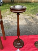 Very nice wooden smoking stand