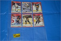 COLLECTION OF HOCKEY CARDS - PEGUINS