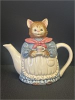 Otagiri Mother Cat Tea Pot, Ceramic