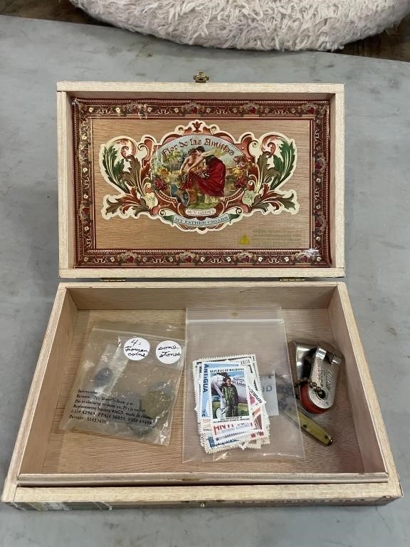 Cigar box with - Stamps coins and mini knife