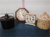 Stoneware lidded cheese crock, GE clock, watering