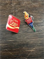 2 Épinglettes Coke