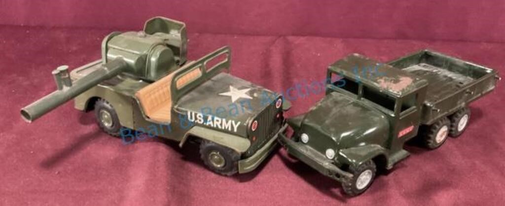 2 vintage tin friction army toys