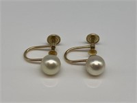14K Gold Cultured Pearl Earrings.