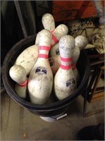 Vintage bowling pins & ball