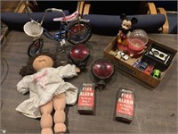 MISC LOT OLD CAMERA/CABBAGE PATCH DOLL ETC