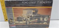 SEALED '87 STREET ROADSTER & TRAILER PLASTIC MODEL