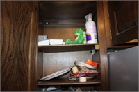 CONTENTS OF 3 KITCHEN CABINETS