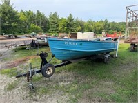 Starcraft 14' boat w/8HP Evinrude motor