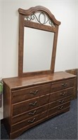 (6) Drawer Long Dresser w Mirror - Has Wear