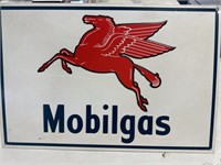 Mobilgas Tin Sign, 17.5 x 10.5"