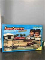 ERTL Farm Country Railroad train set