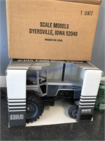 Scale Models White 2-135