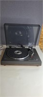 SANYO SEMI-AUTOMATIC TURNTABLE