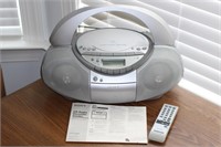 Sony remote control boom box w cd player  CFD-s350