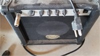 Dean Guitar Amp 19 Watt Bassolla