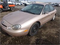 1996 Ford Taurus Sedan