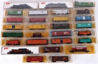 ATLAS TRAIN CARS & ENGINES N SCALE - LOT OF (23)