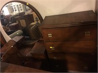 4 drawer dresser and vanity